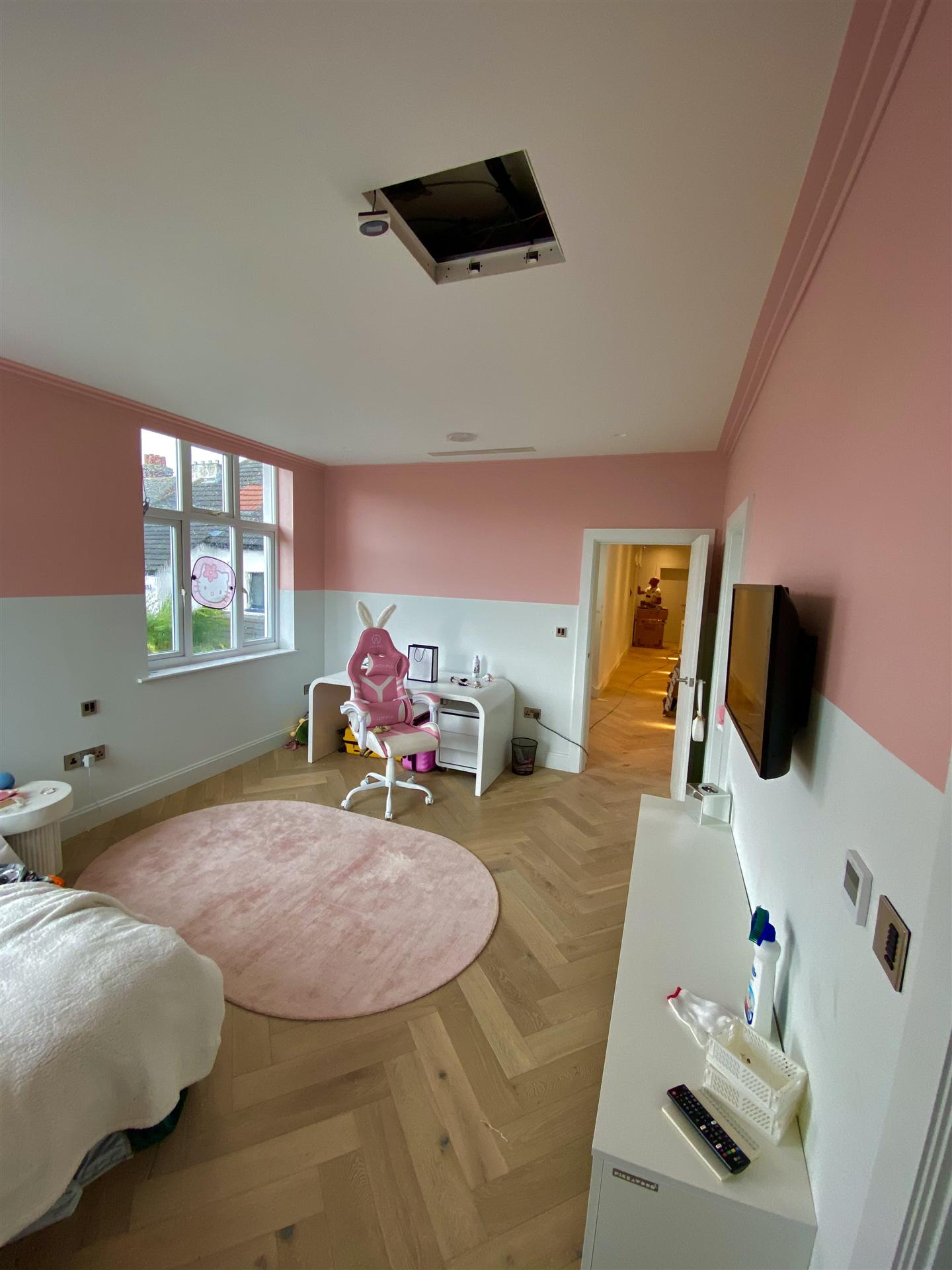 Pink two-tone bedroom, Essex